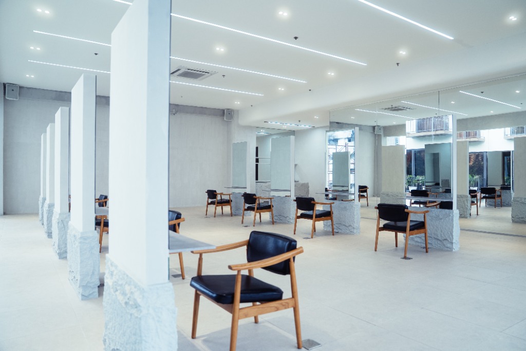 Rinoa Salon Interior